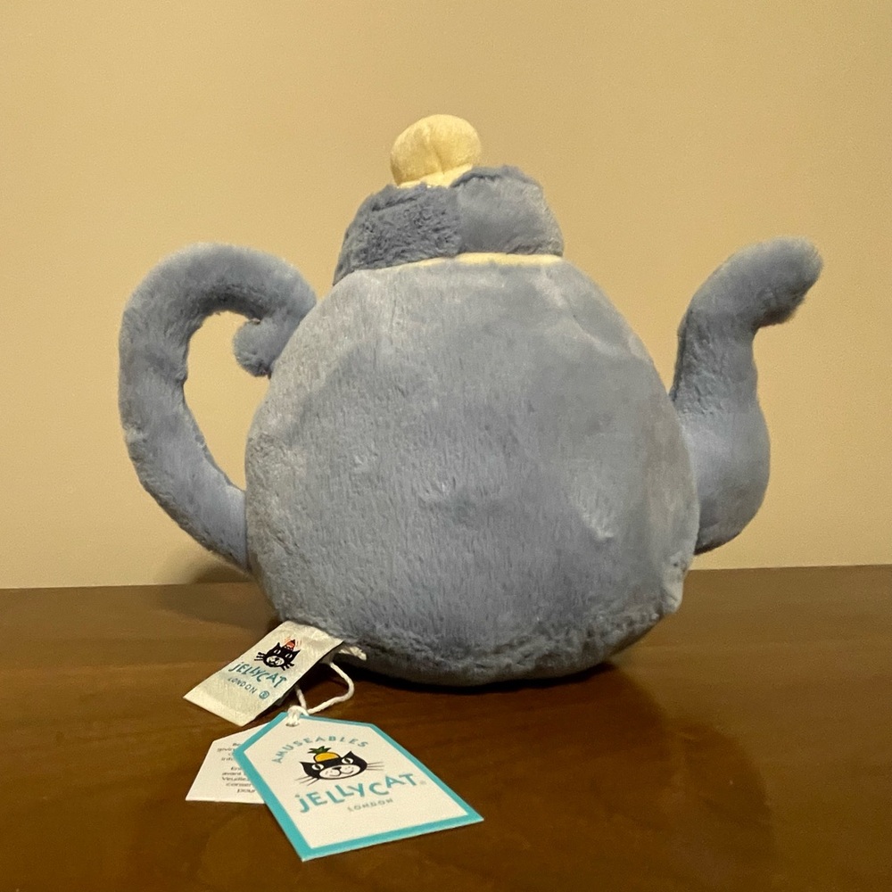 Jellycat Amuseables Vicky Teapot 7.9x6.7x5.1" Soft & Plush NWT Authentic - Picture 3 of 7